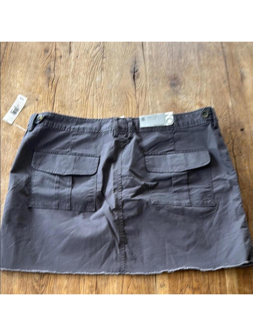 OLD NAVY SKIRT SIZE 16 STRETCH